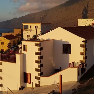 https://apartamentos-nisdafe.in-canary-islands.com